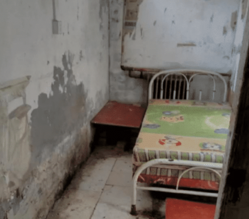 咸蛋的小姐 “看到老婆活动的照片,我很不高兴”要小心她的男同事了,哈哈哈