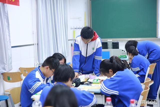 俏妈育儿心经|谢娜侄儿692分考上清华,从没上过辅导班的他,凭什么这么优秀?