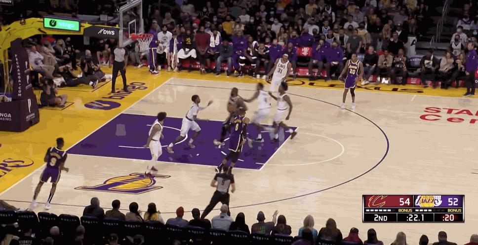 明乐说育儿|综述-哈登复苏改写历史詹皇复出弑旧主,乔治42+8快船第4败