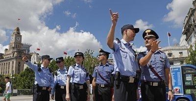 警察|公交车上警校学生抓小偷，一声怒吼走红，网友：行走的招生简章！