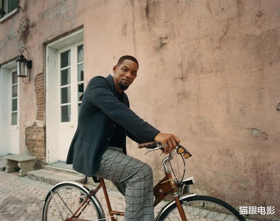 |威尔史密斯拿了2亿多赔偿金，并分给5位演员，网友：格局史皇