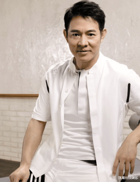 李连杰|李连杰疾病缠身，身家过亿为何不去医治？向太一语道破真相