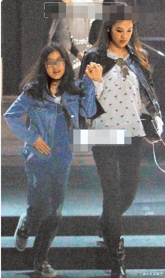 三姨太在买裙子|居然还有女勇士敢接贾静雯的盘？和孙志浩结婚6年的她，至今未育