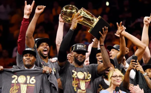 伊塞亞·托馬斯|3消息！詹姆斯或重返騎士！曝湖人3方交易布歇方案，托馬斯將離隊(duì)