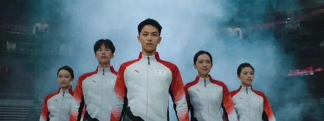 纺织服装时尚内参 北京冬奥会“战服”正式亮相!满满的“黑科技”!快来发现...