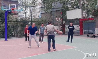 丁剑剑|“为什么KTV没人喝白酒？”神评永远都是那么给力！这也太好笑了，哈哈哈