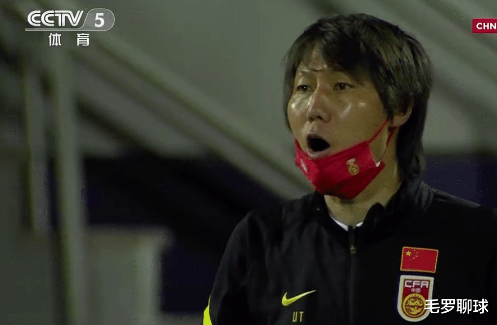 武磊|武磊8分钟连造两球立大功，国足2-0菲律宾，世预赛出线形势好转