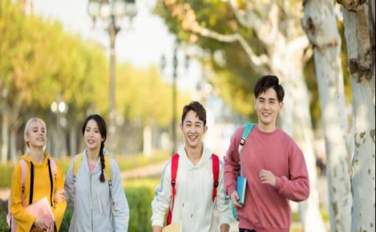留学生|大量留学生不想回国，在美国混不下去后，回国后都去了哪里？