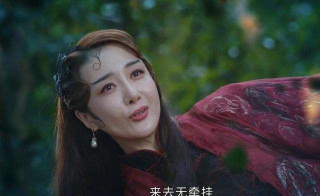 李依晓|被传整容5次,“专业”女配演员回应:人越变越好看,是件好事