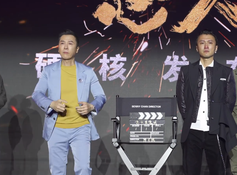 软妈硬爸|吴京出席《怒火·重案》首映采访落泪：吴京到底有什么可狂的？