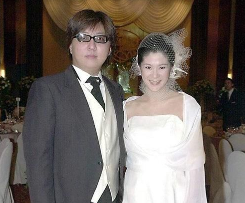 袁惟仁|袁惟仁因疑感情不忠被骂,儿子首次发文回应,称父亲没有做错事