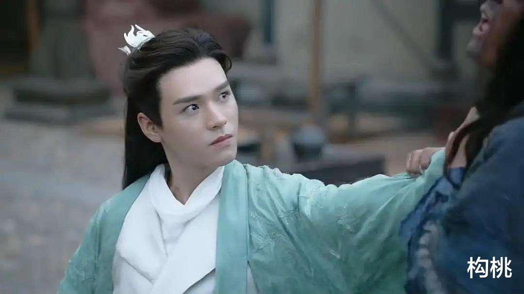 杨幂|35岁的杨幂搭档顶流小生再演仙侠少女，网友直呼：完全不搭！