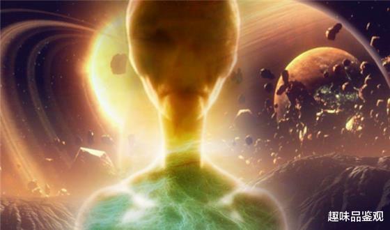 UFO 外星人在修复太阳？太阳周围不仅出现大量UFO ，上面还有巨门开启？