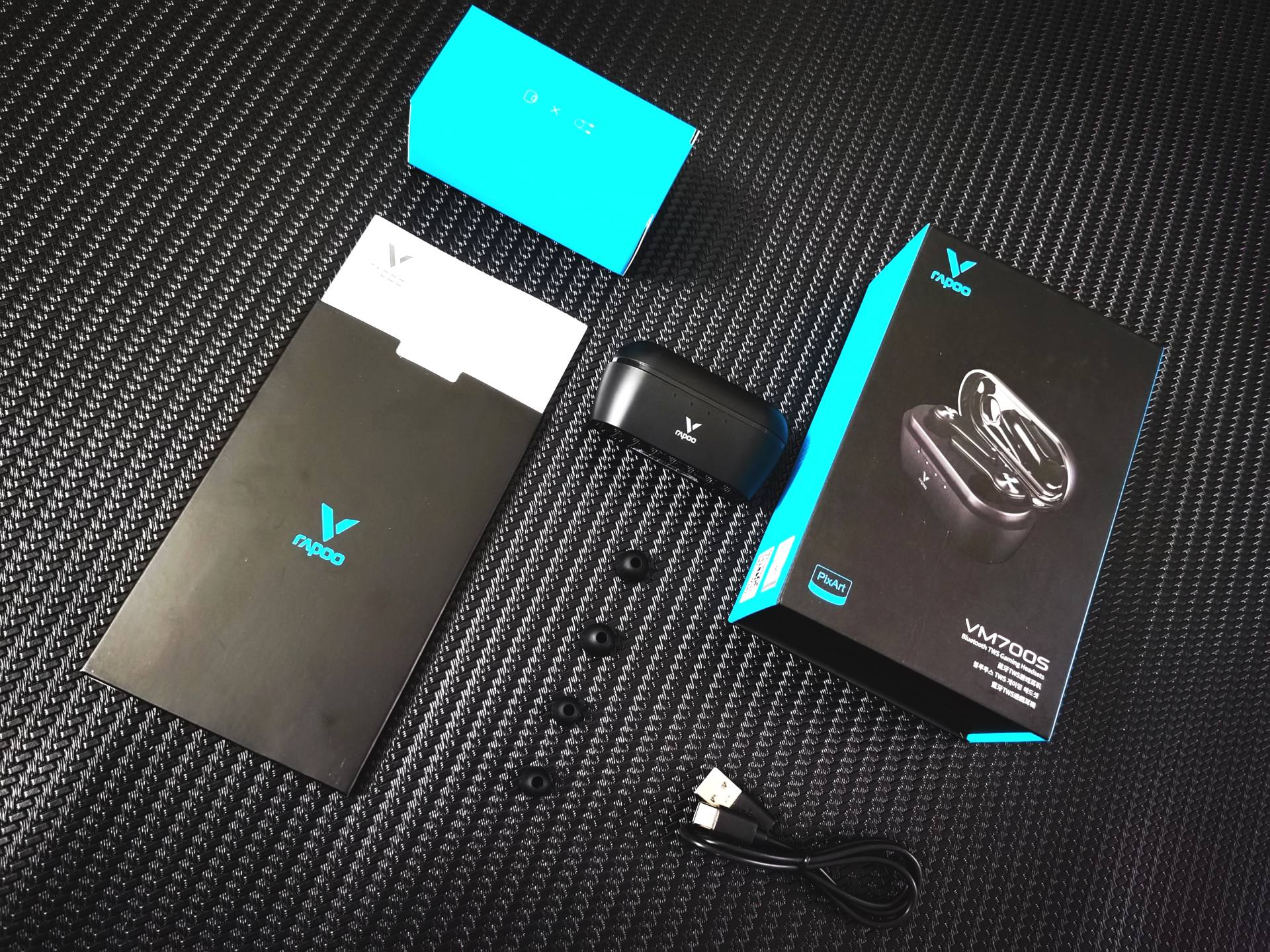雷柏|轻巧入耳，畅享高音质，雷柏VM700S蓝牙TWS背光游戏耳机开箱实测