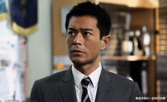 古天乐|刘德华、古天乐，港影芳华绝代与红颜白发时的两代劳模