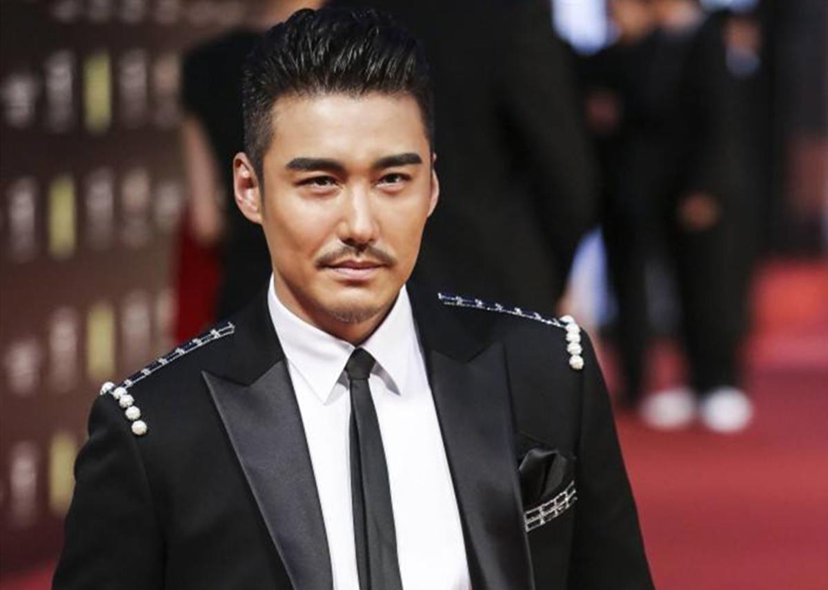 小品|瞿颖：拒绝与初恋结婚，却遇到了3个负心人，好友胡兵只能叹息