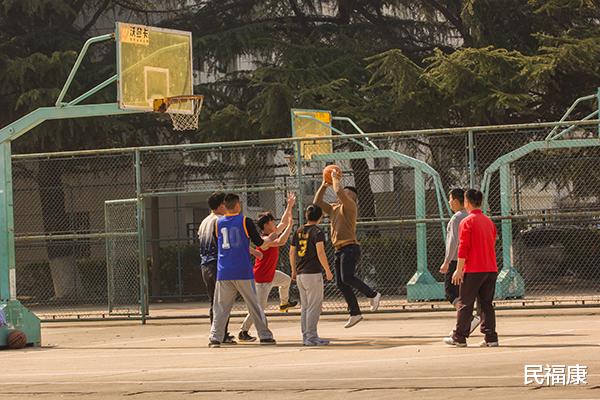 低血糖|为什么一饿就会感到心慌、手抖？