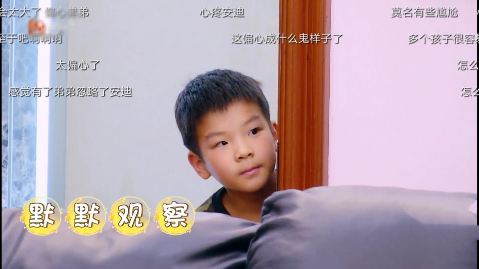 黄圣依|黄圣依久违晒长子，安迪脸蛋圆润身材“发福”，网友以为开了特效