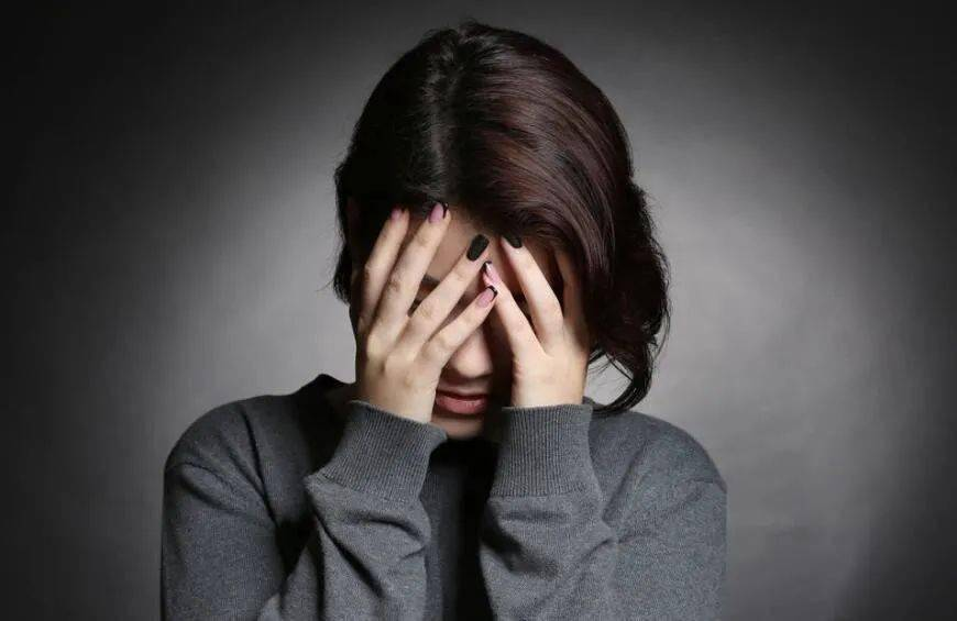男子专挑风尘女子抢劫“皮肉钱”,扬言:把嫖资全抢回来