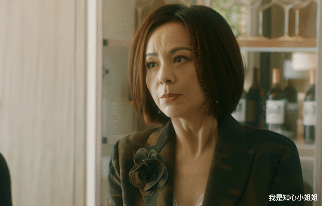 我是知心小姐姐 “老公，要还房贷了，我爸给的5000块呢？”“打给我妈了”