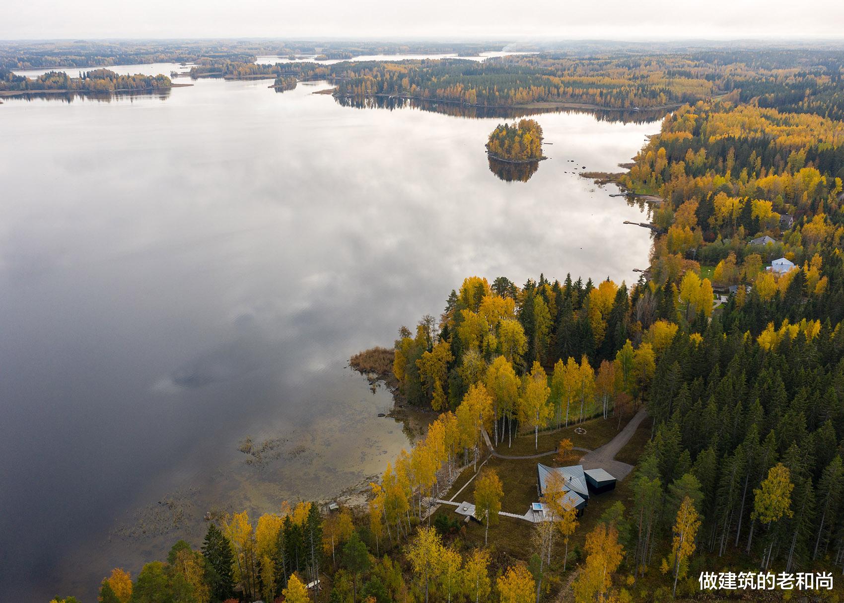 建筑设计|向湖而生的住宅:场地拥有的自然美景,少不了大落地玻璃窗