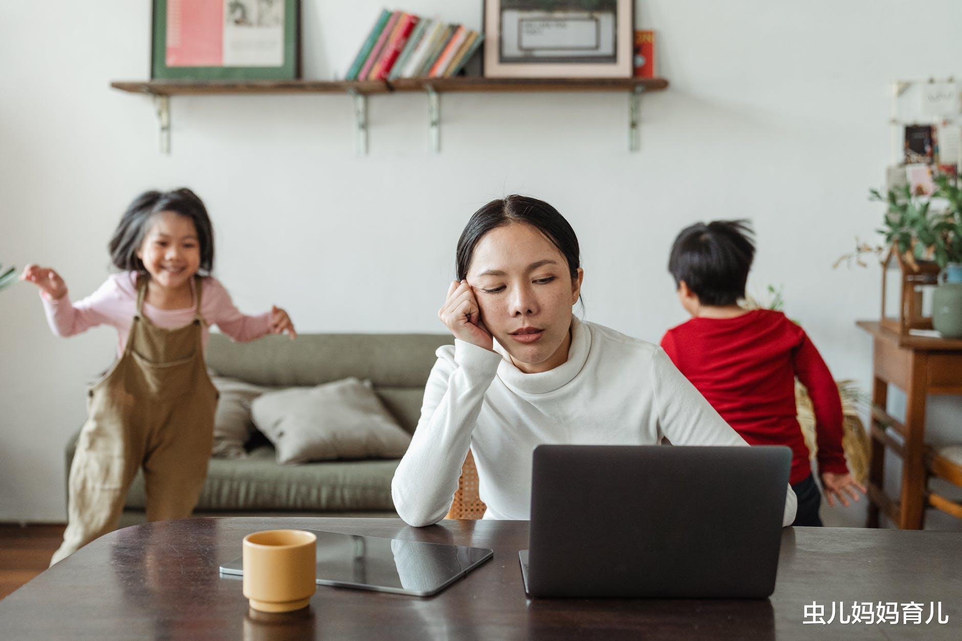 虫儿妈妈育儿|白岩松坚决不让孩子住校，看完这部纪录片，我觉得他太明智了