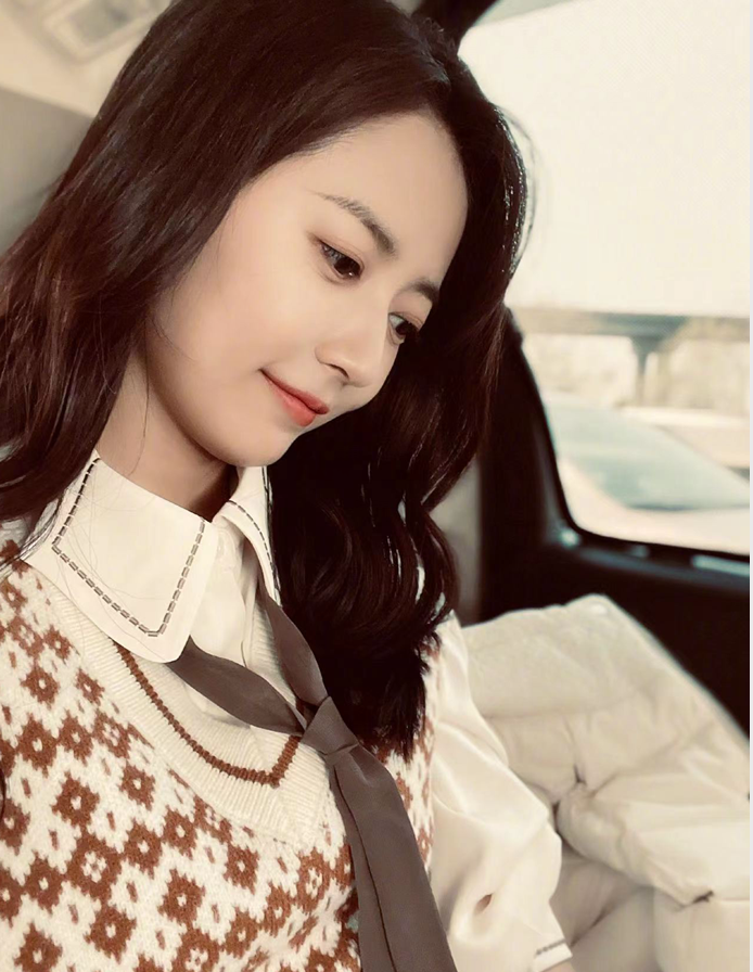 陈钰琪|又一女神掉落：陈钰琪竟然这么神似高圆圆，你能分清吗