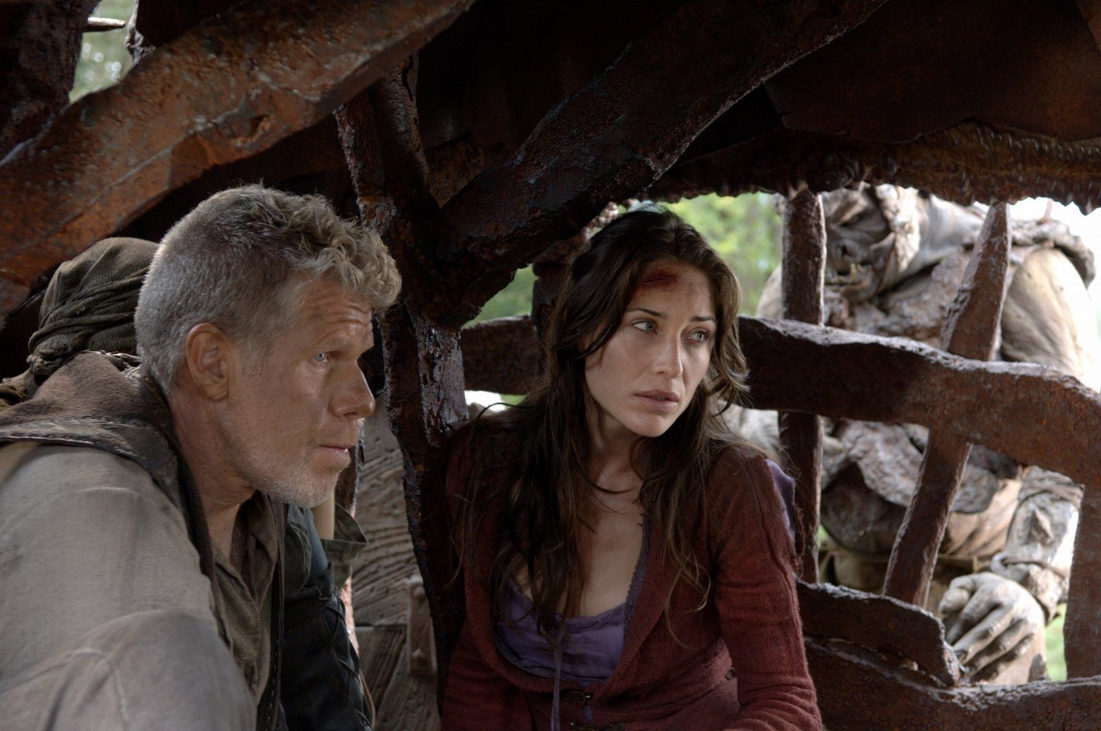 斛珠夫人|?《地牢围攻》，杰森·斯坦森和三大好莱坞美女，拍了部大烂片？