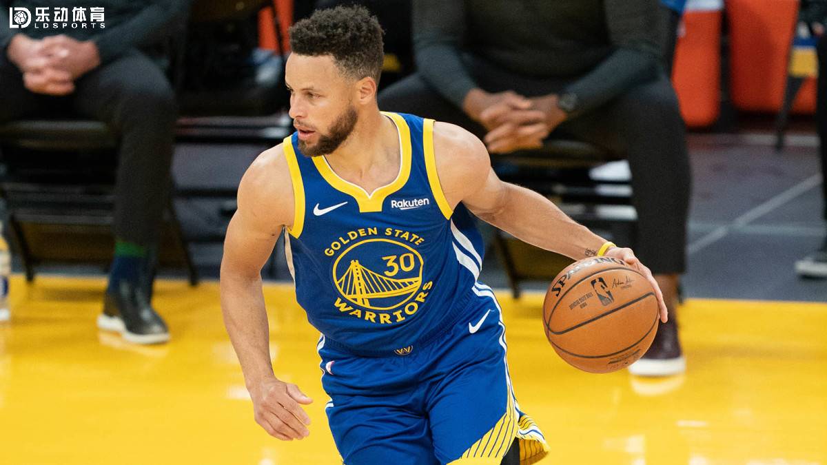 勇士隊(duì)|NBA直播 勇士宇宙級(jí)天文價(jià)碼續(xù)約庫(kù)里！科比的棺材板壓不住了