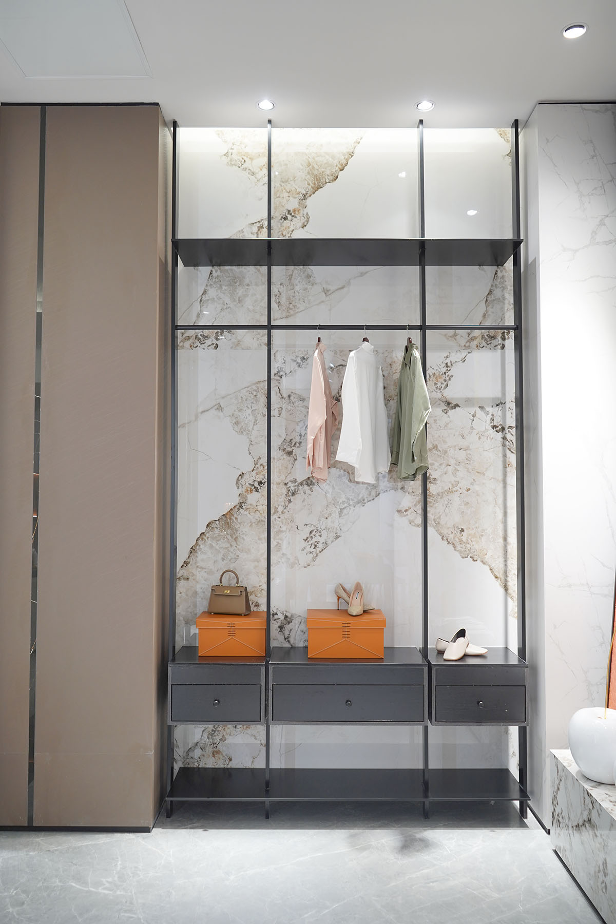 家里装修要不要跟风用岩板？看完你再做决定