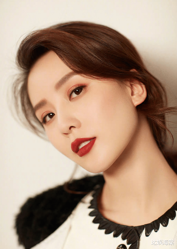 刘诗诗|刘诗诗1家3口游玩，两岁儿子布布超可爱，吴奇隆身材臃肿难掩油腻