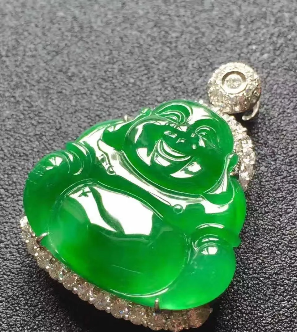 玉雕|翡翠如何买，答案看这里