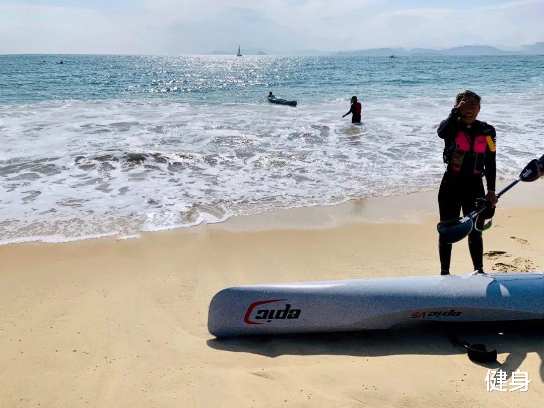 健身|小麦肤色完美身材!玩转各种户外运动她都不在话下!