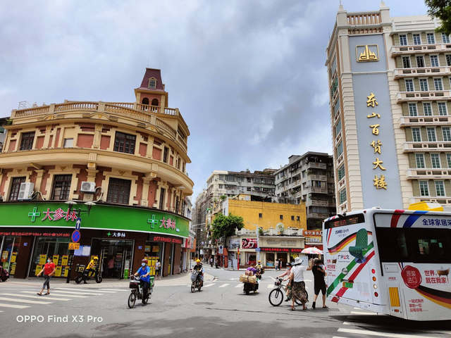 OPPO Find|手机高倍数变焦如何实现？绿哥带你了解，原来还划分为光学和数字