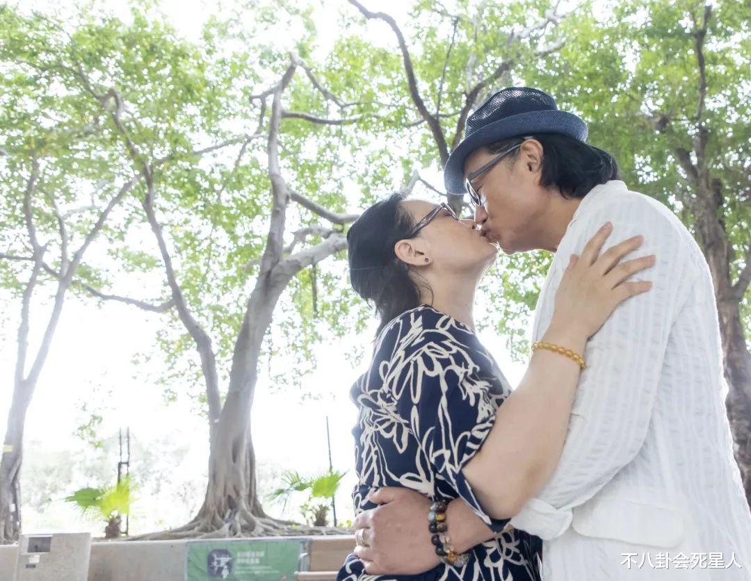 鲁振顺|64岁港星被58岁内地妻子“求婚”，吃药备孕生子，买百万嫁妆