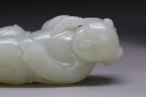 文玩|和田玉籽料枣黄皮童子献寿