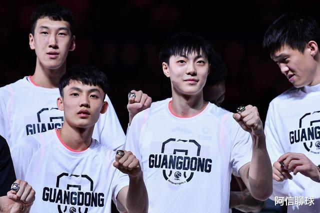 郭艾伦|CBA最佳5后卫出炉，郭艾伦是MVP，徐杰、赵睿跟胡明轩也稳居前5名