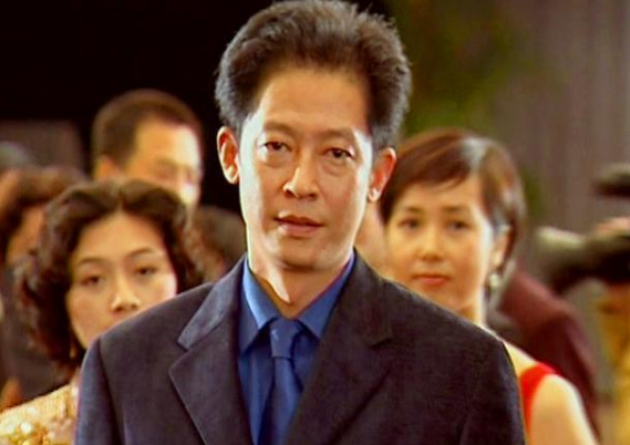 王志文|王志文“隐藏”12年妻,原来是她,难怪7个女神都俘获不了他芳心