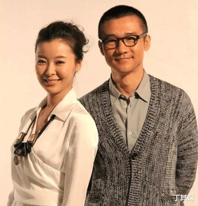 何音|2011年，黄志忠爱上了柯蓝，他转身就跟结婚13年的发妻何音提了离婚