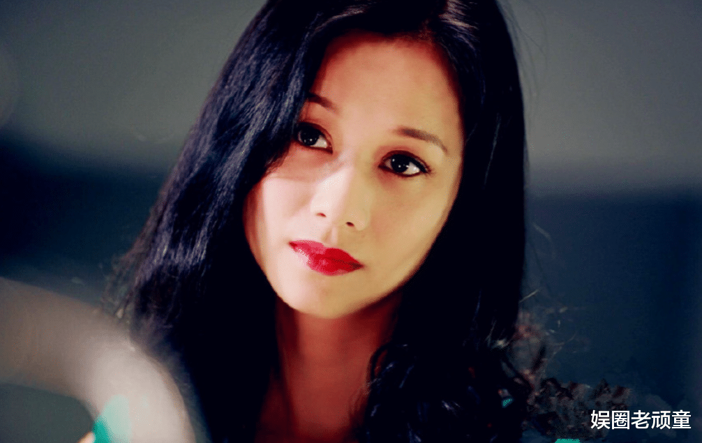 童颜|倪虹洁：21岁被骂变性人 30岁退圈 43岁卖贴身衣物 她比你想的精彩