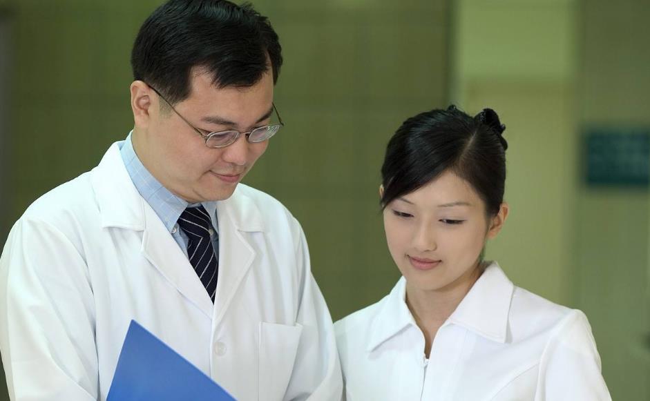 hr|父母“职业鄙视链”出炉，医生排名出人意料，公务员让人向往