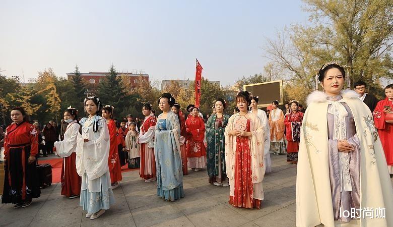 lo时尚咖|用古典的方式邂逅浪漫，穿上这样一身汉服，换来惊鸿一瞥