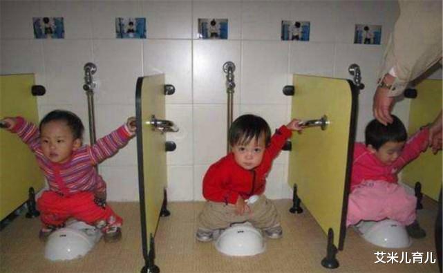 艾米儿育儿|为什么幼儿园厕所不分男女，是共用的？有两点原因，家长要知道