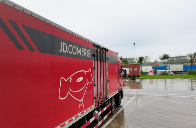 悦姐儿知识|刘强东果然没有变，这就是京东最骄傲的物流