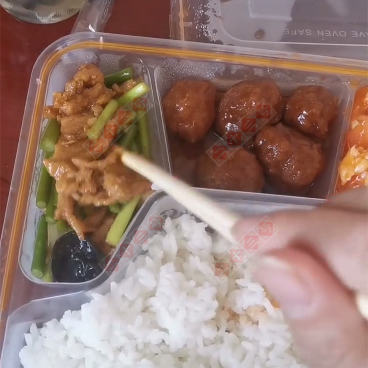 内蒙古:番茄炒蛋里都是鸡蛋,没有番茄,差评!女子隔离后网上吐槽隔离餐