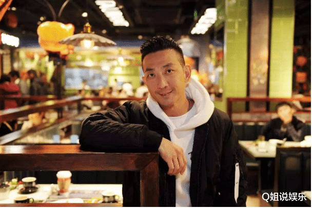 赵立坚|《古惑仔》25年后被翻拍，请来陈小春本色出演，却拍出毁经典之作