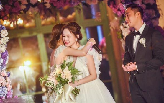 阿娇|阿娇的美貌失败论，披上铠甲的40岁，是长大还是更害怕？