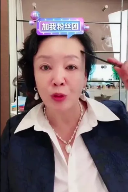 大S|这婚都离了一周了，两边都没消停...