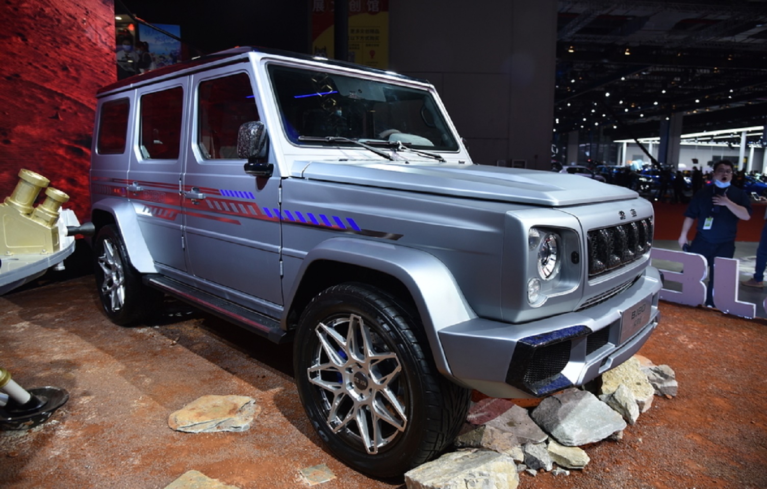 深圳市 2021款“BJ80探月版”亮相！气势比肩大G，配V6动力碾压普拉多！