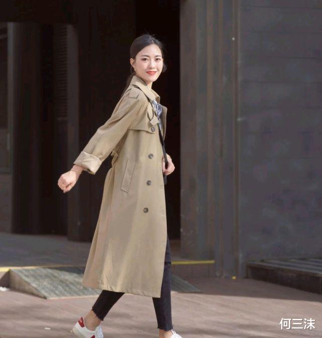 何三沫|服装穿搭越简单越高级,拒绝太过复杂的款式,轻松拿捏自身的气质